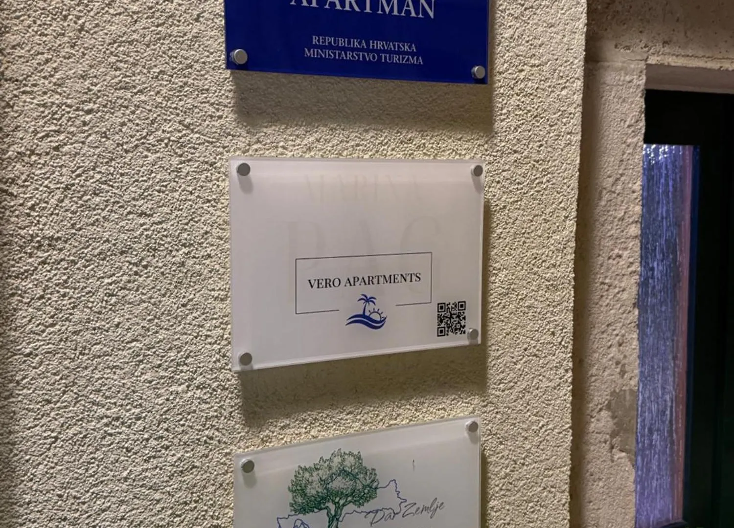 Pag Marina Vero Apartments 帕格